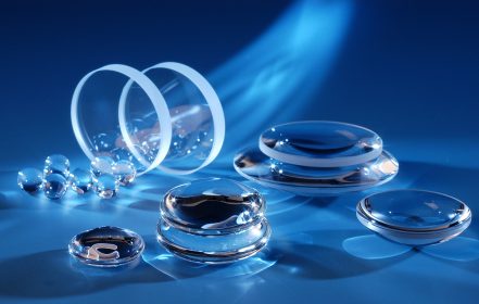 Optisches Glas: Basismaterial für kristallklares Fokussieren.
